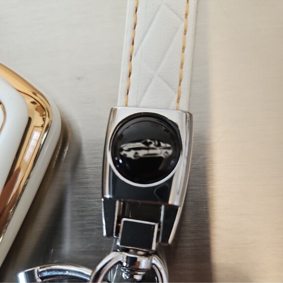 For Cadillac Key Fob Cover with Keychain TPU Protector Suitable for Cadillac - Picture 4 of 8